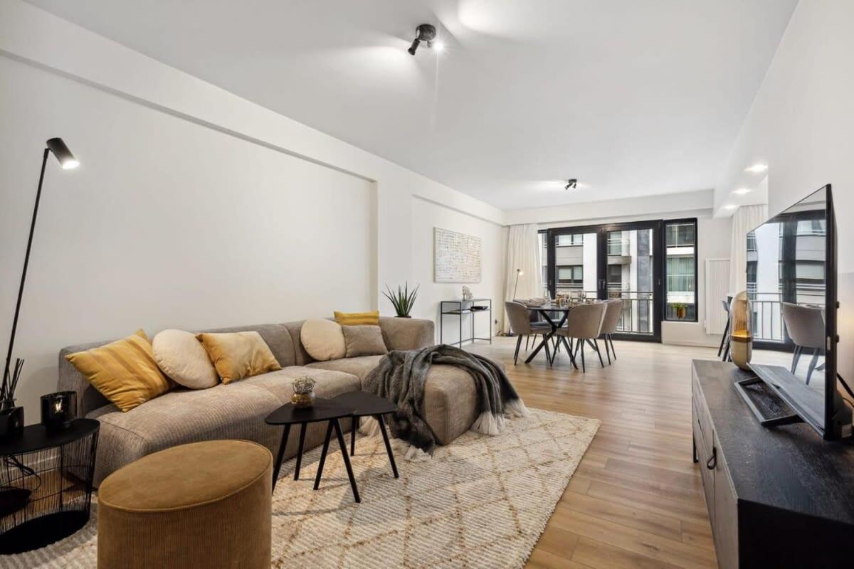 Fantastic And Centrally Located Apartment Oostende Exteriör bild