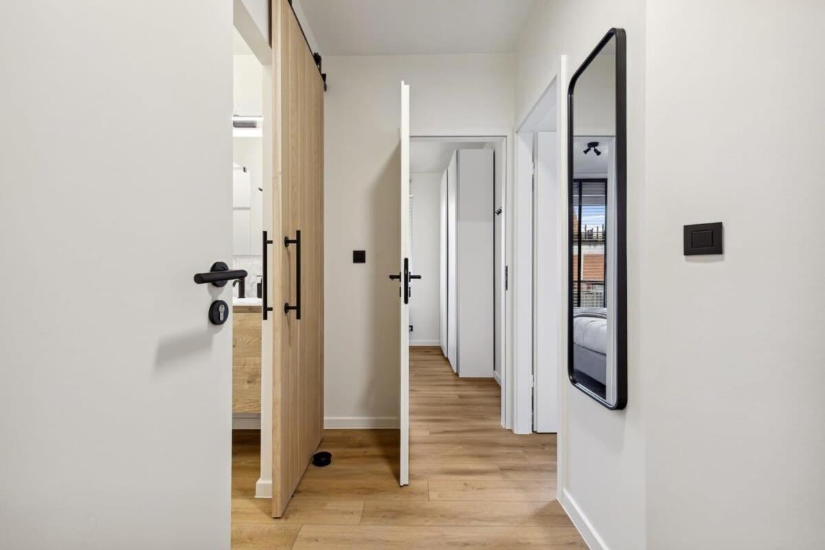 Fantastic And Centrally Located Apartment Oostende Exteriör bild