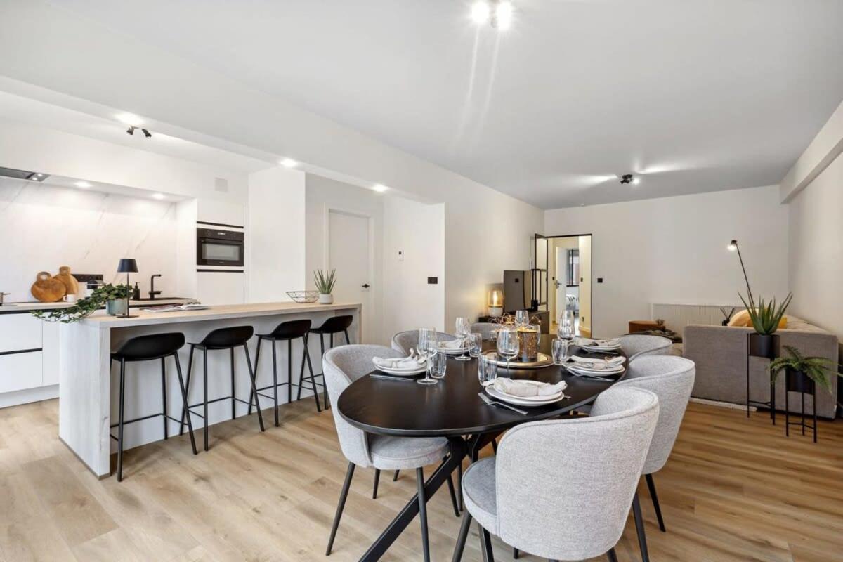 Fantastic And Centrally Located Apartment Oostende Exteriör bild